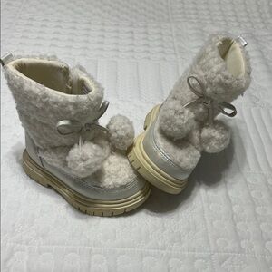 Sugar Cream Fuzzy Kids Boots